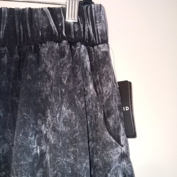 Torrid Plus Size Mini Super Soft Tiered Mineral Black Circle Skirt NWT - Picture 5 of 6